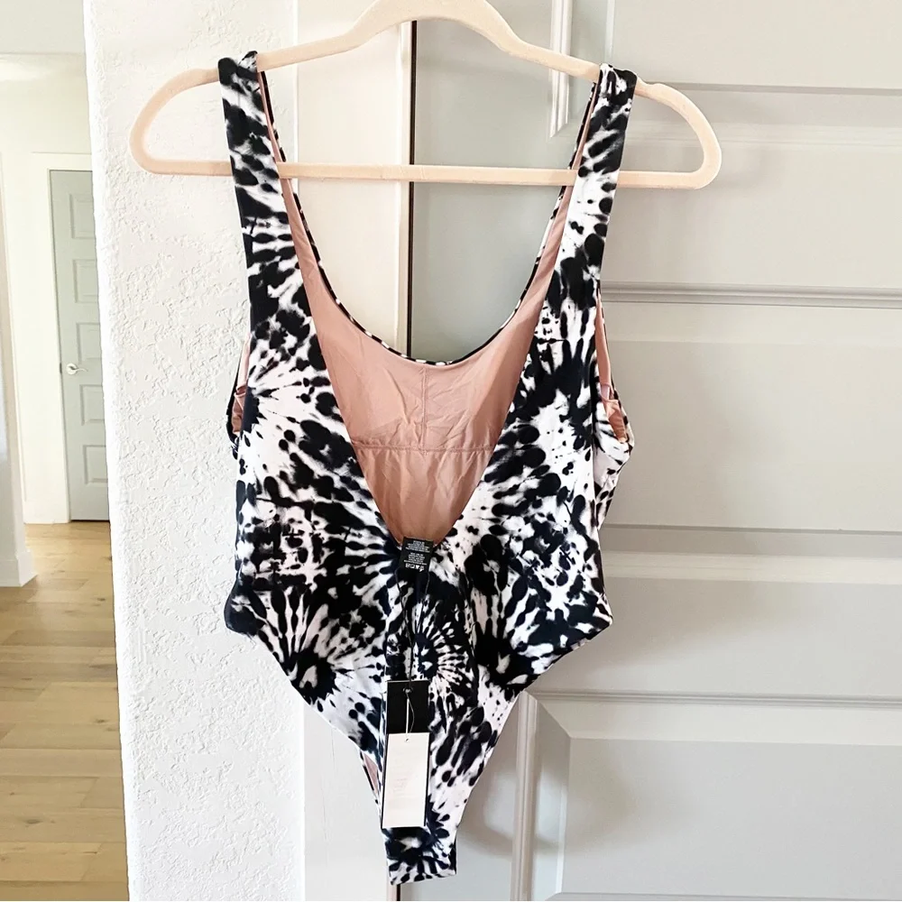 NWT Dolce Vita Tie Dye High Cut One Piece Swimsuit - Picture 3 of 5